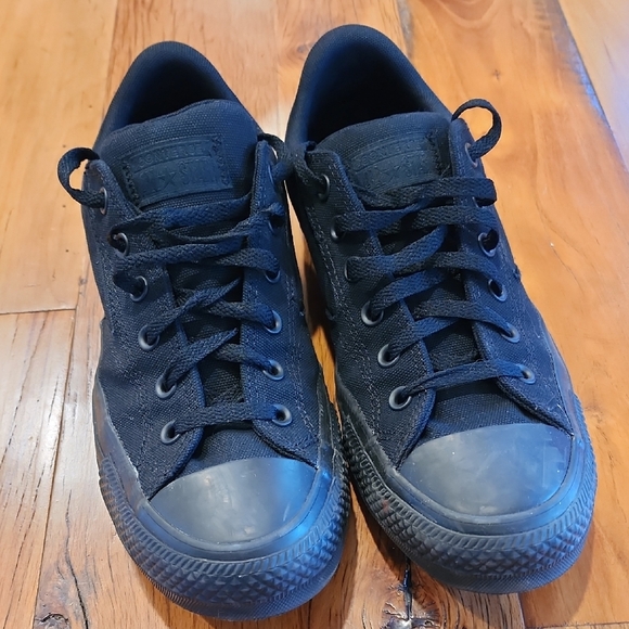 Converse Mens Black Sneakers - Picture 1 of 8